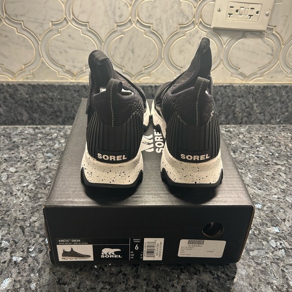 NWT Sorel Black $ White Sea Salt Women’s Size 6 Mesh Slip-On Shoes - Picture 5 of 11